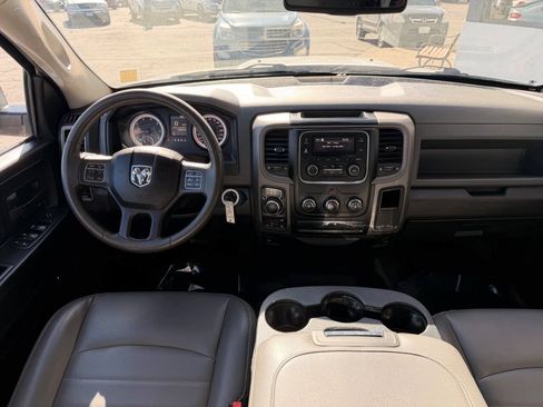 Used 2018 RAM 1500 Tradesman AWD/4WD image 9