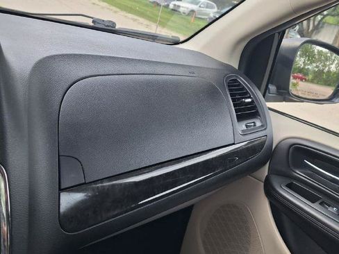 Used 2013 Dodge Grand Caravan American Value Package FWD image 5