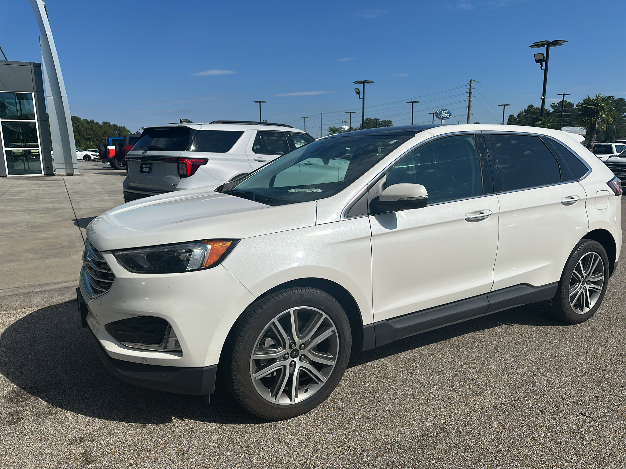 Used 2024 Ford Edge Titanium AWD/4WD image 1