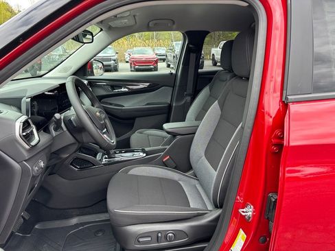 New 2026 Chevrolet TrailBlazer LT w/ Convenience Package FWD image 9
