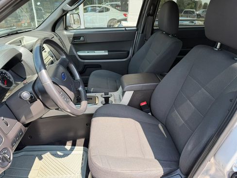 Used 2010 Ford Escape XLT FWD image 10