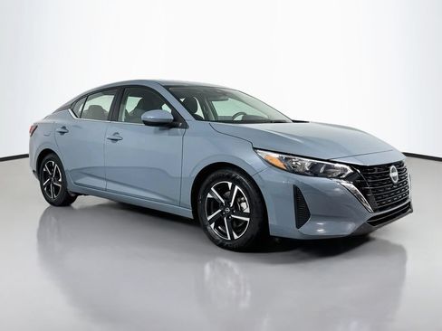 Used 2024 Nissan Sentra SV FWD image 4