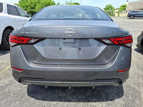 Used 2024 Nissan Sentra S FWD image 2