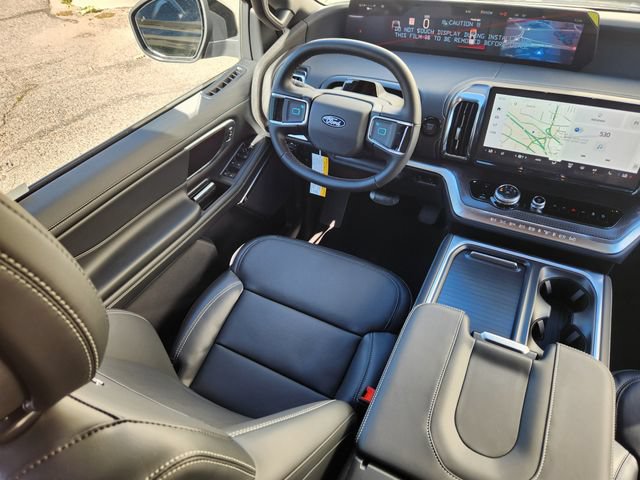 New 2027 Ford Expedition Platinum w/ Stealth Performance Package AWD/4WD image 10