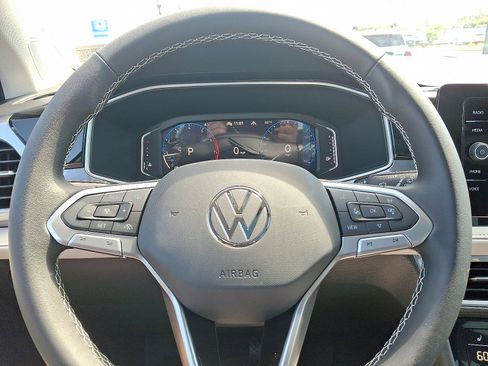 New 2025 Volkswagen Taos SEL AWD/4WD image 9