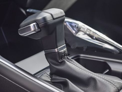 New 2024 Kia Sorento LX FWD image 24