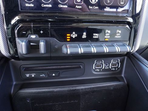 Used 2019 RAM 1500 Limited image 19