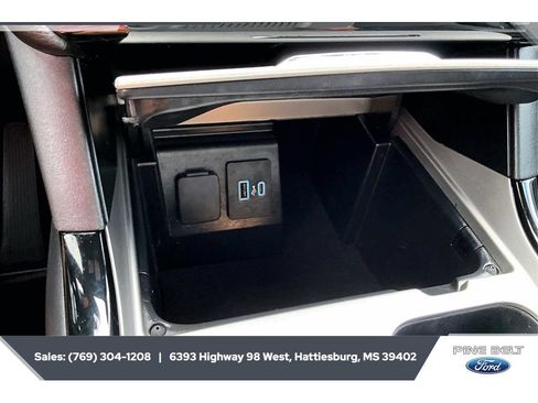 Used 2023 Ford Explorer ST-Line w/ Class IV Trailer Tow Package RWD image 24