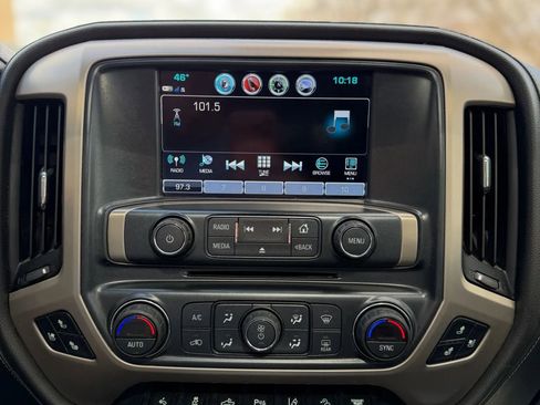 Used 2017 GMC Sierra 2500 Denali w/ Duramax Plus Package image 13