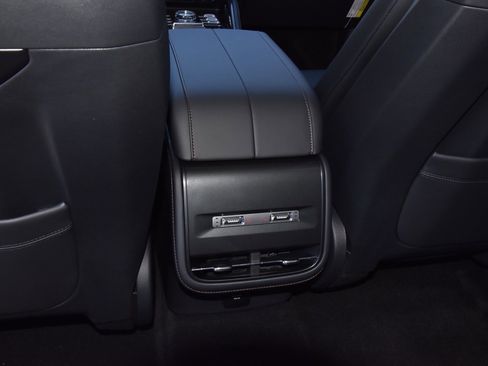 New 2026 Lincoln Nautilus Reserve w/ Jet Appearance Package image 18