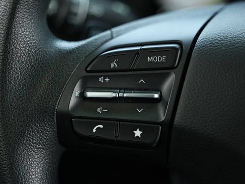 Used 2023 Hyundai Kona SE FWD image 32