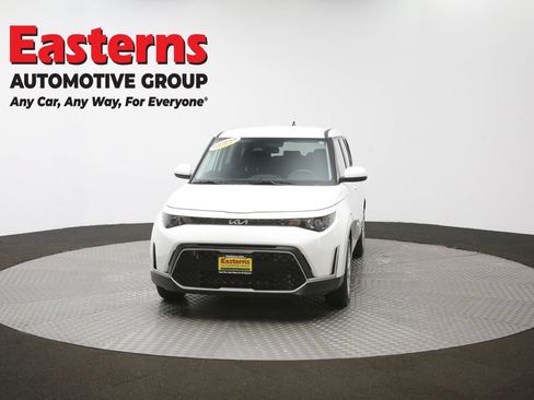 Used 2025 Kia Soul LX FWD image 53