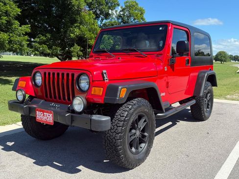 Used 2005 Jeep Wrangler Unlimited AWD/4WD image 4