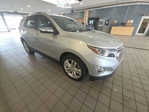 Used 2018 Chevrolet Equinox Premier AWD/4WD image 8