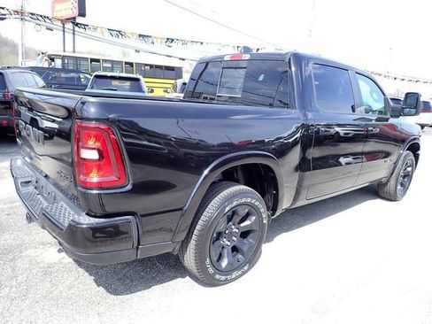 New 2026 RAM 1500 4x4 Crew Cab image 8