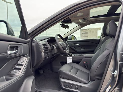 New 2026 Nissan Rogue SV w/ SV Premium Package image 11