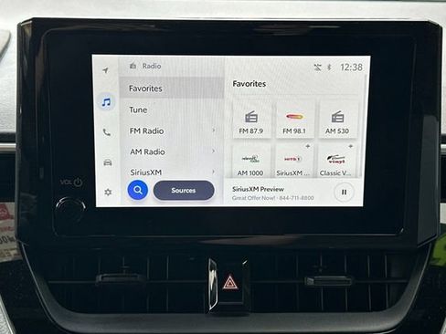Certified 2025 Toyota Corolla SE image 25
