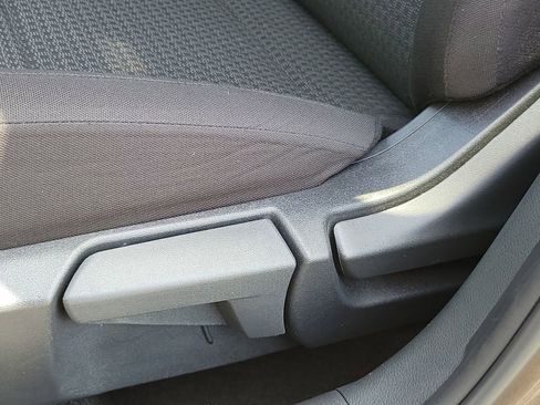 Certified 2025 Nissan Kicks S FWD image 18