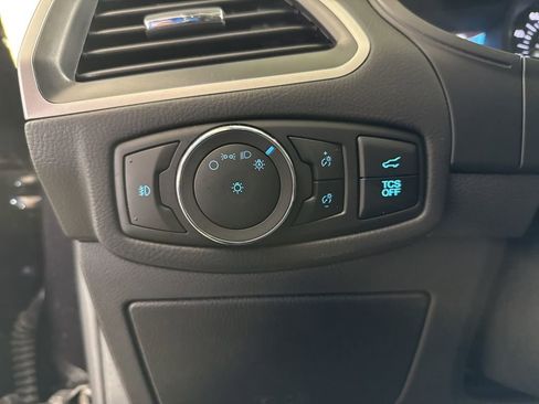 Used 2024 Ford Edge SEL w/ Convenience Package image 19