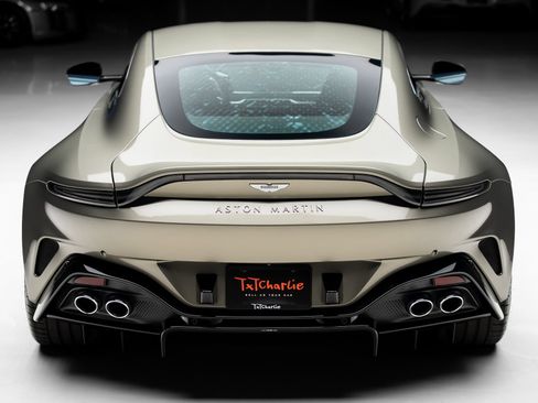 Used 2025 Aston Martin V8 Vantage Coupe RWD image 25