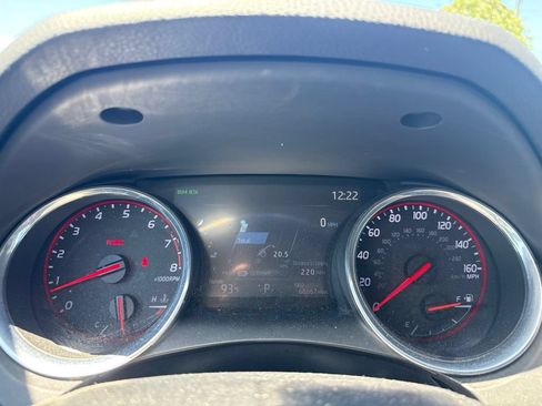 Used 2019 Toyota Camry XSE FWD image 10