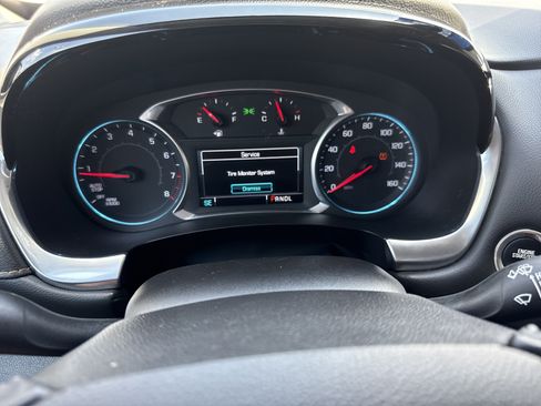 Used 2019 Chevrolet Traverse LT FWD image 10