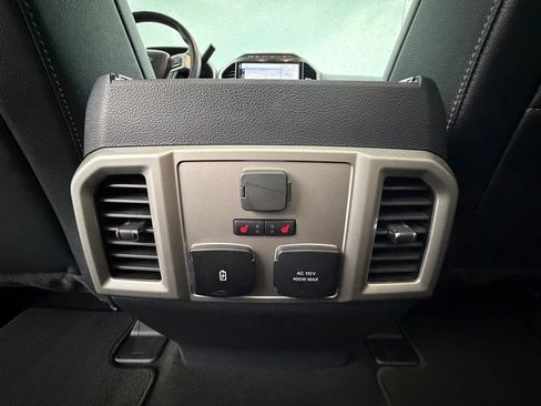 Used 2022 Ford F250 Lariat w/ Tremor Off-Road Package AWD/4WD image 8