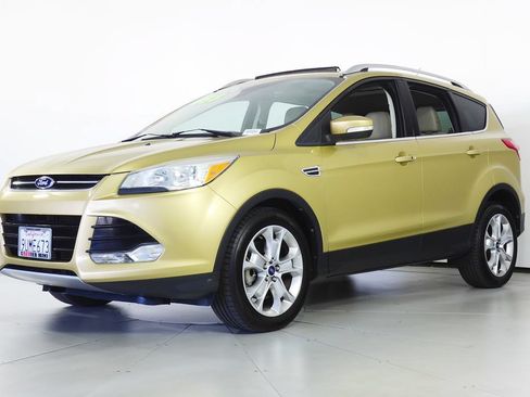 Used 2014 Ford Escape Titanium FWD image 2