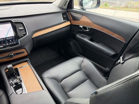 Certified 2023 Volvo XC90 T8 Plus w/ Protection Package Premier AWD/4WD image 13