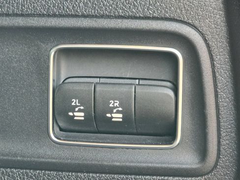 Used 2023 Mercedes-Benz GLE 350 4MATIC w/ 3rd Row Seat Package image 22