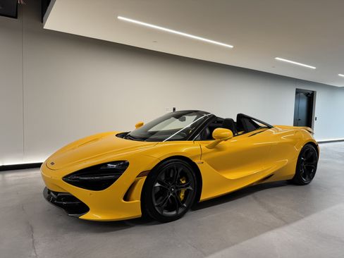 Used 2022 McLaren 720S Spider RWD image 16