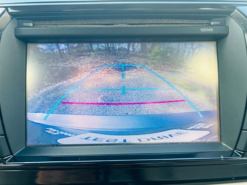 Used 2015 Toyota Corolla LE image 32