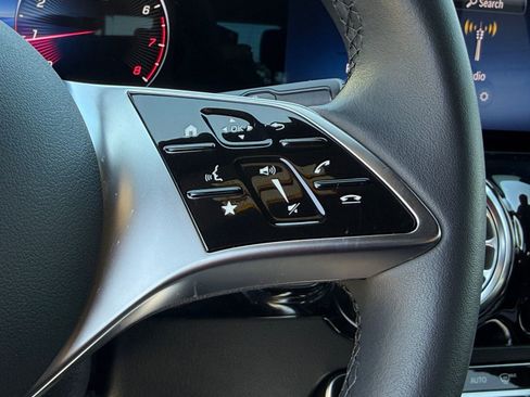 Used 2025 Mercedes-Benz GLA 250 image 34