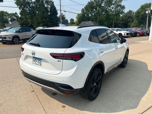 Used 2022 Buick Envision Essence w/ Technology Package II AWD/4WD image 6