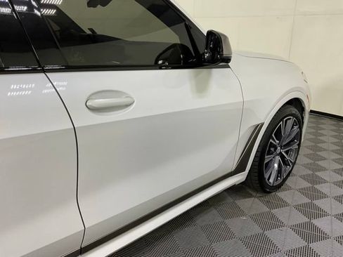 Used 2022 BMW X7 M50i w/ Dynamic Handling Package AWD/4WD image 7