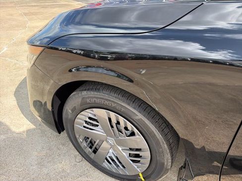 New 2026 Nissan Sentra SV FWD image 7