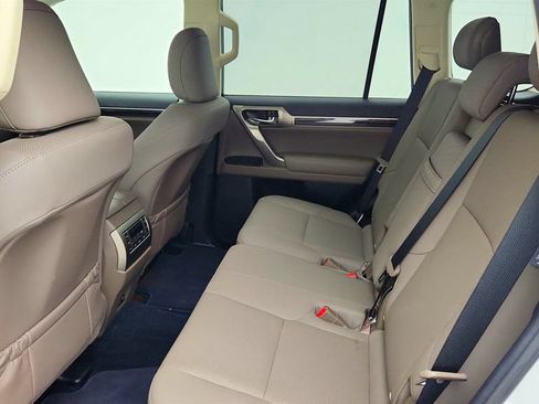 Used 2020 Lexus GX 460 Premium w/ Premium Package AWD/4WD image 21