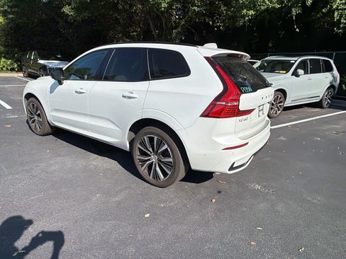 Used 2024 Volvo XC60 B5 Plus w/ Protection Package Premier AWD/4WD image 12