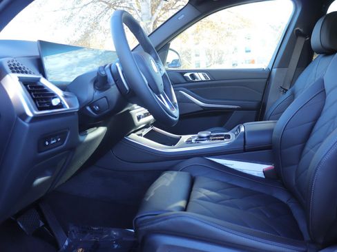 New 2026 BMW X5 xDrive40i w/ Premium Package image 11