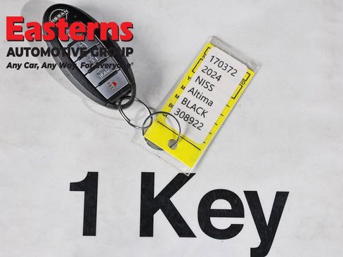 Used 2024 Nissan Altima 2.5 SV w/ SV Premium Package FWD image 25