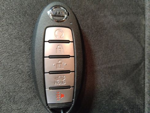 Used 2021 Nissan Sentra SR FWD image 32