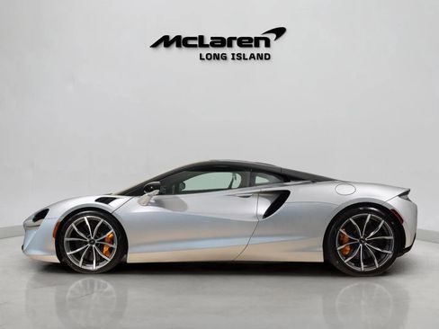 Used 2023 McLaren Artura image 7