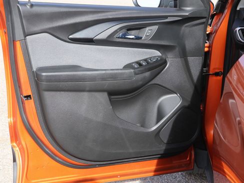 Used 2023 Chevrolet TrailBlazer LT image 10