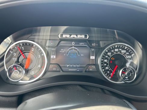 Used 2022 RAM 3500 Big Horn w/ Level C Equiment Group AWD/4WD image 12