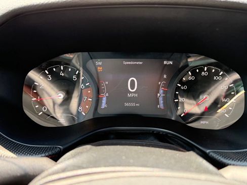 Used 2024 Jeep Compass Trailhawk AWD/4WD image 19