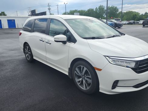 Used 2022 Honda Odyssey Touring image 2