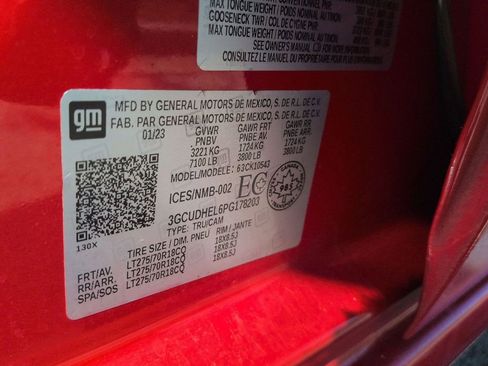 Used 2023 Chevrolet Silverado 1500 ZR2 image 31