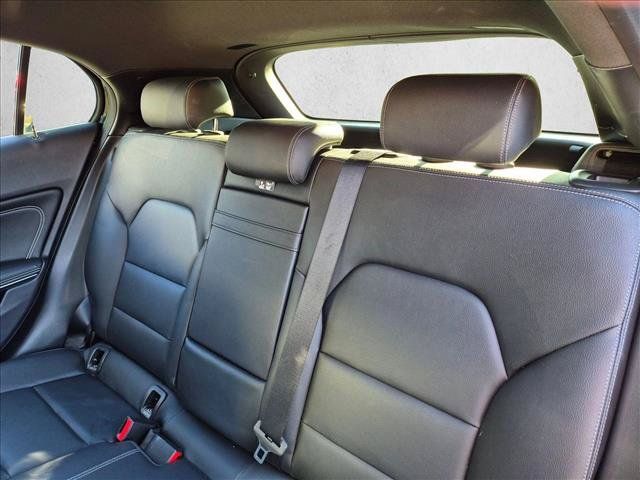 Used 2020 Mercedes-Benz GLA 250 image 14