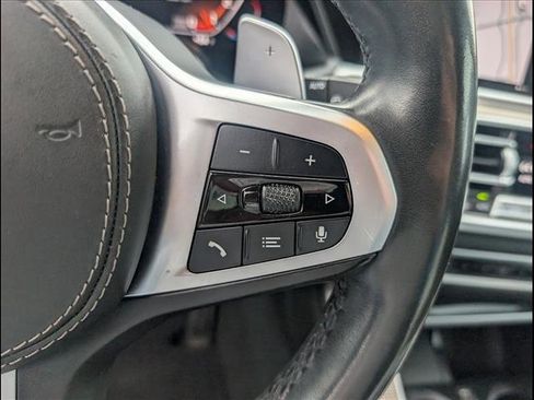 Used 2020 BMW X5 M50i w/ Premium Package image 9