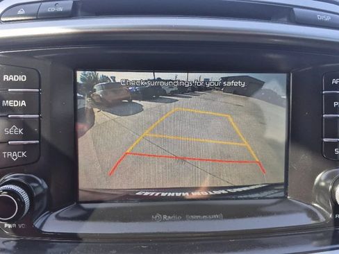 Used 2017 Kia Sorento FWD w/ LX Convenience Package image 27